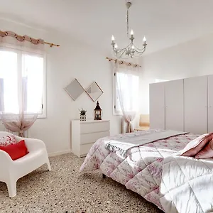 Ca' Artisti-s.margherita Apartment